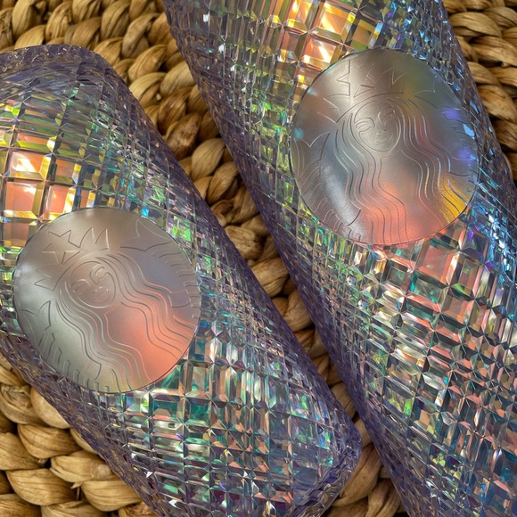 24 and 16 oz NWT Starbucks *2022 winter collection* tumblers - Picture 7 of 9